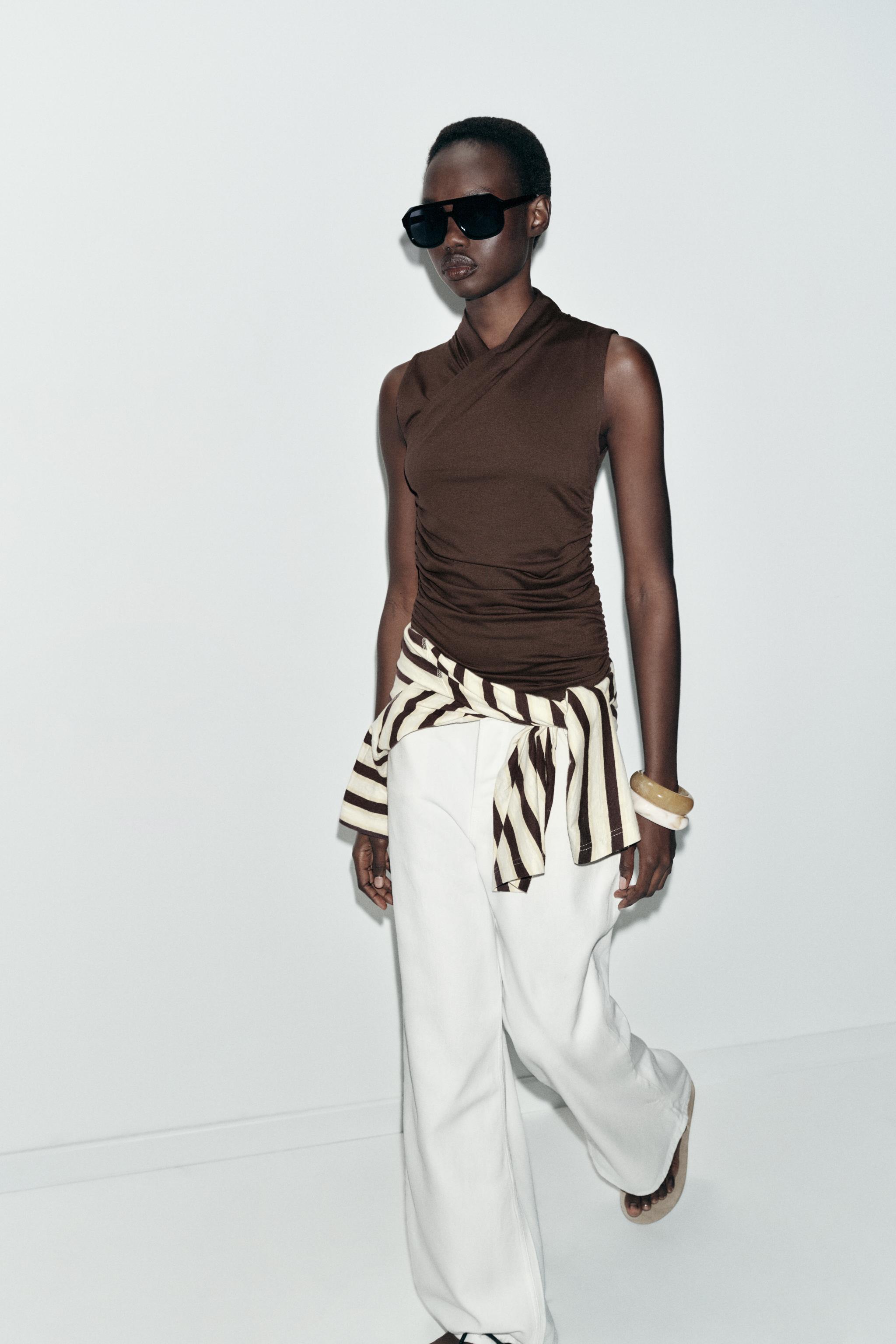 DRAPED RUCHED TOP